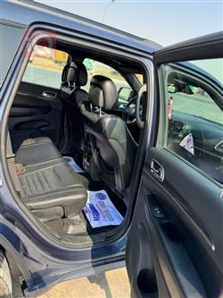 جیپ گراند شیرۆکی